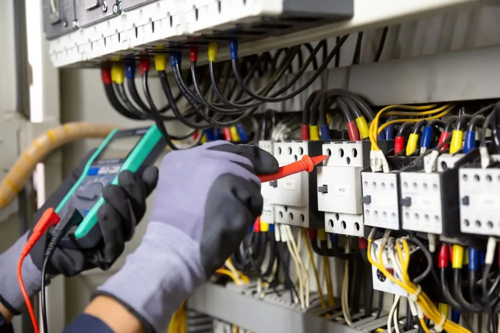 mantenimiento electrico industrial